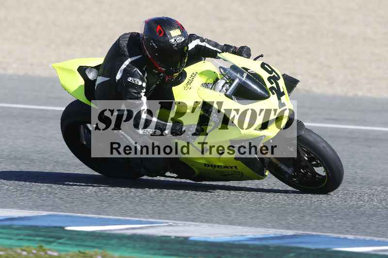 /Archiv-2024/02 29.01.-02.02.2024 Moto Center Thun Jerez/Gruppe gruen-green/229